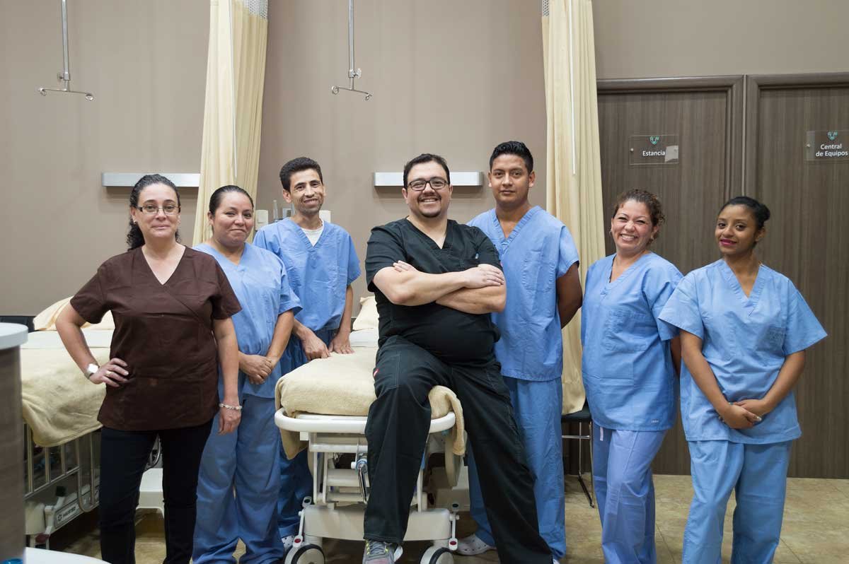 Mario Rene Bolaños Porras, médico urólogo, señalado de extraer riñón sano a una paciente.