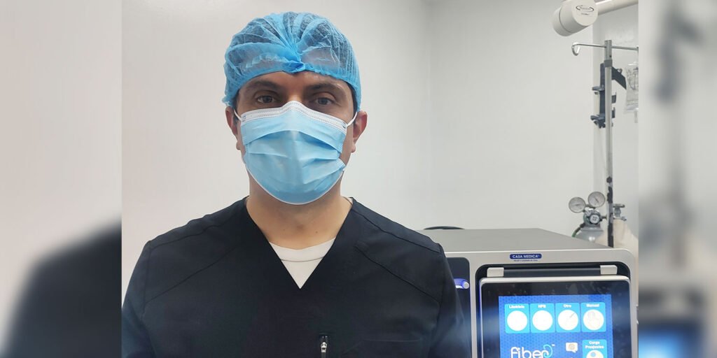 Dr. Ángel David Valdez Vargas, urólogo